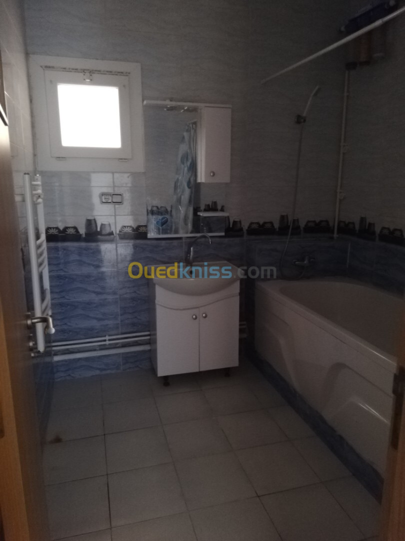 Location Appartement F3 Oran Oran