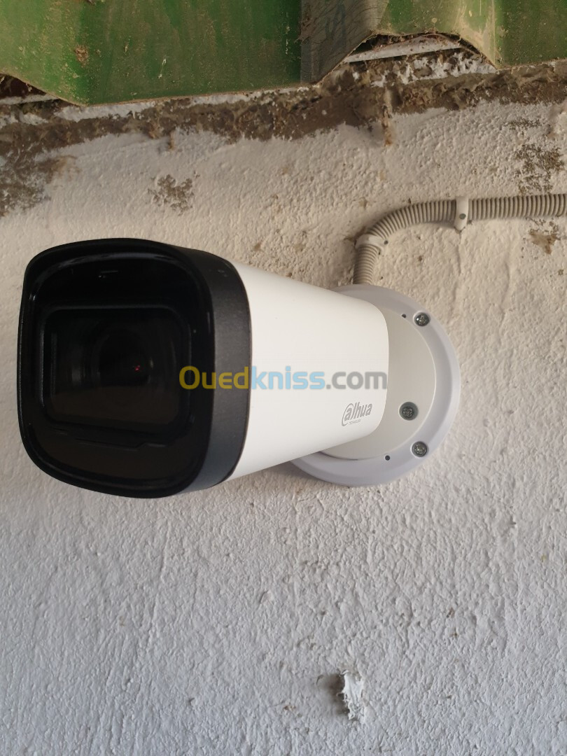 installation camera surveillance et system dalarm