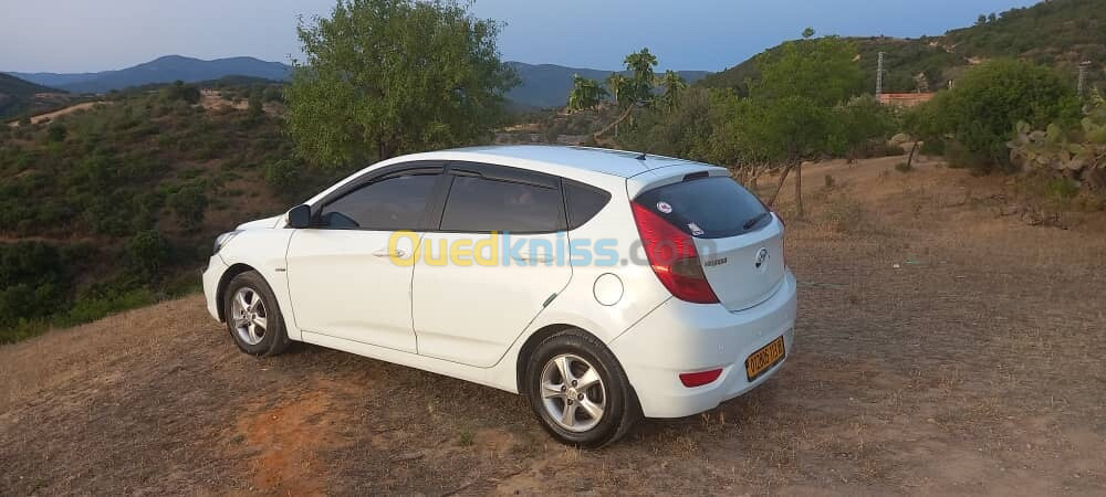 Hyundai Accent RB  5 portes 2013 