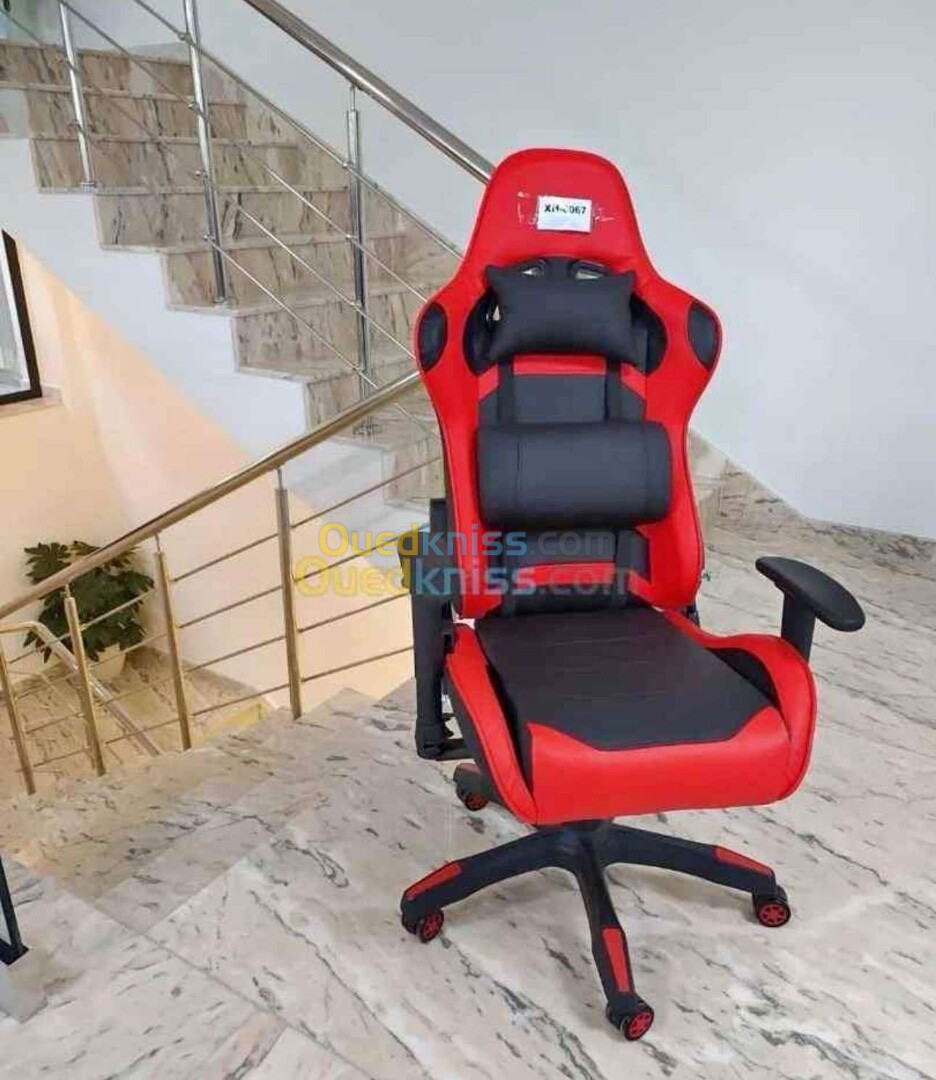 Chaise gamer très très bonne qualité neuf 