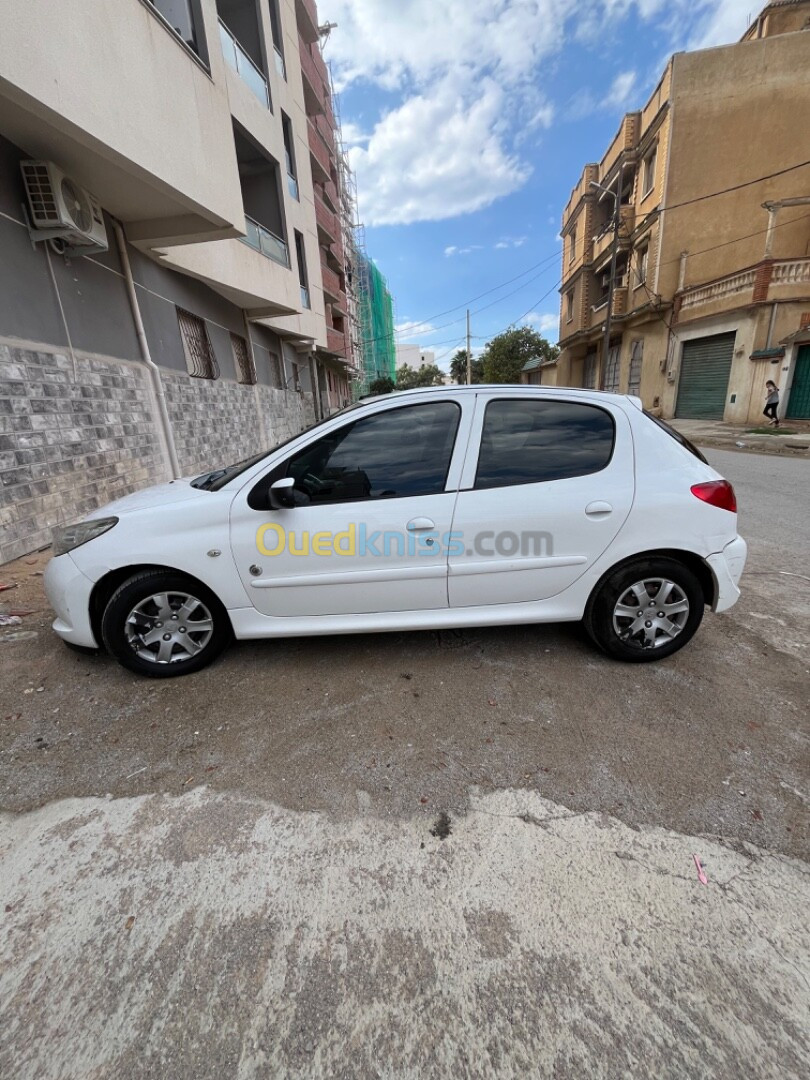 Peugeot 206 Plus 2013 generation