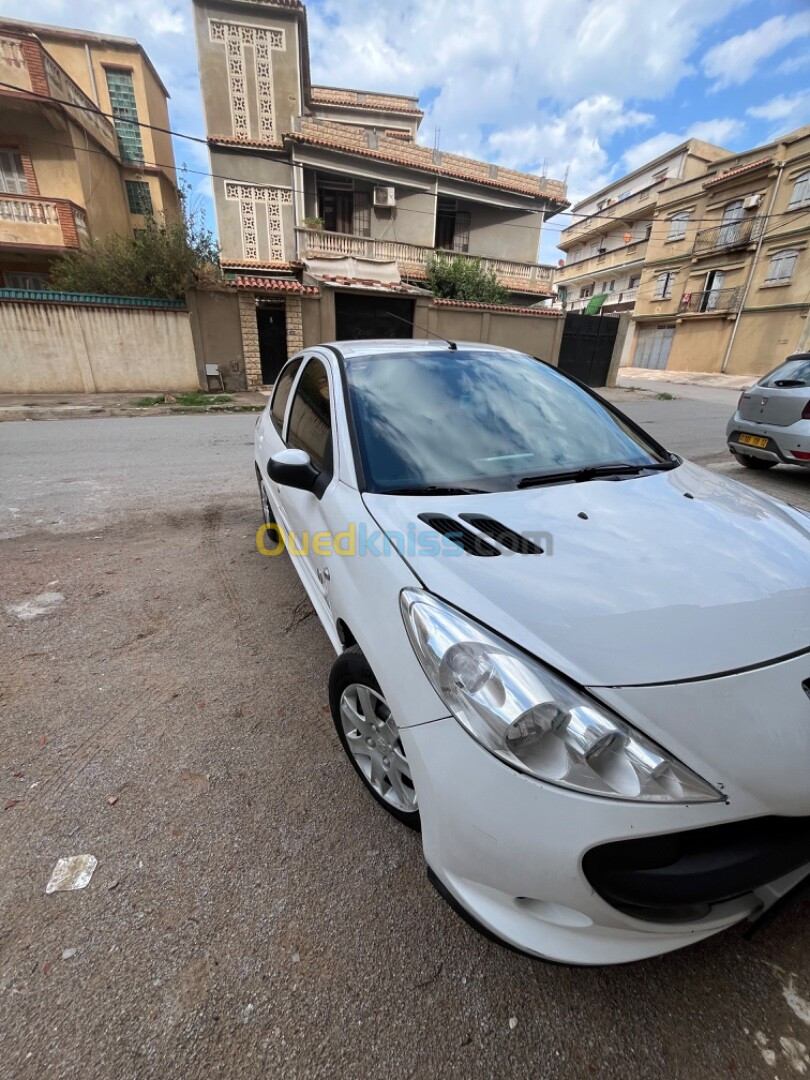 Peugeot 206 Plus 2013 generation