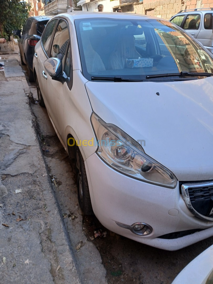 Peugeot 208 2015 Active