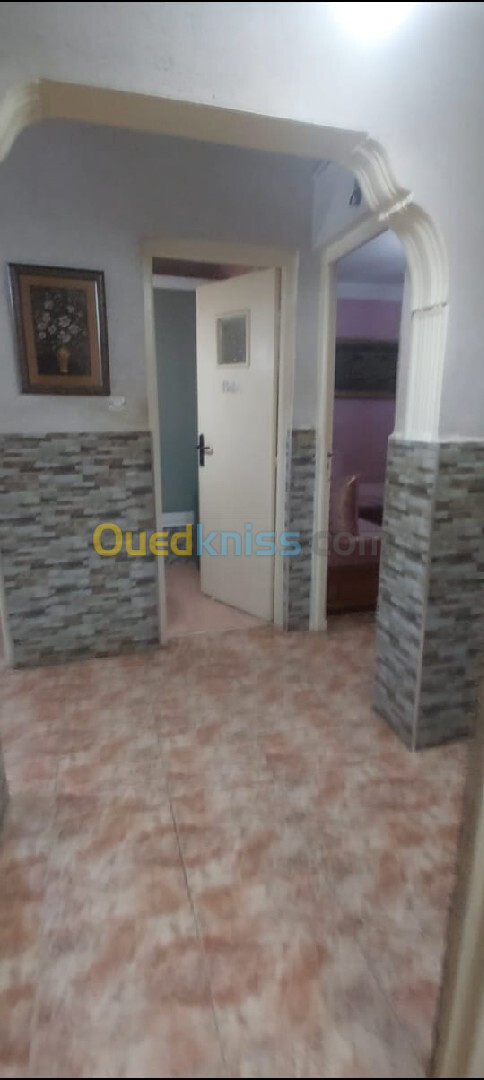 Location Appartement F4 Alger Bab ezzouar