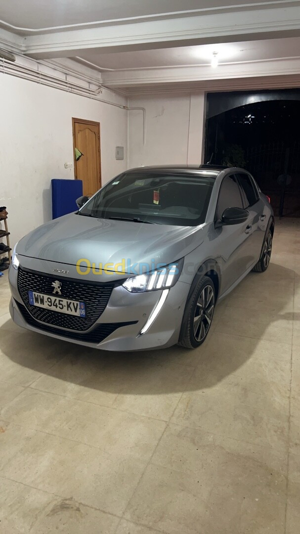 Peugeot 208 2022 GT Line