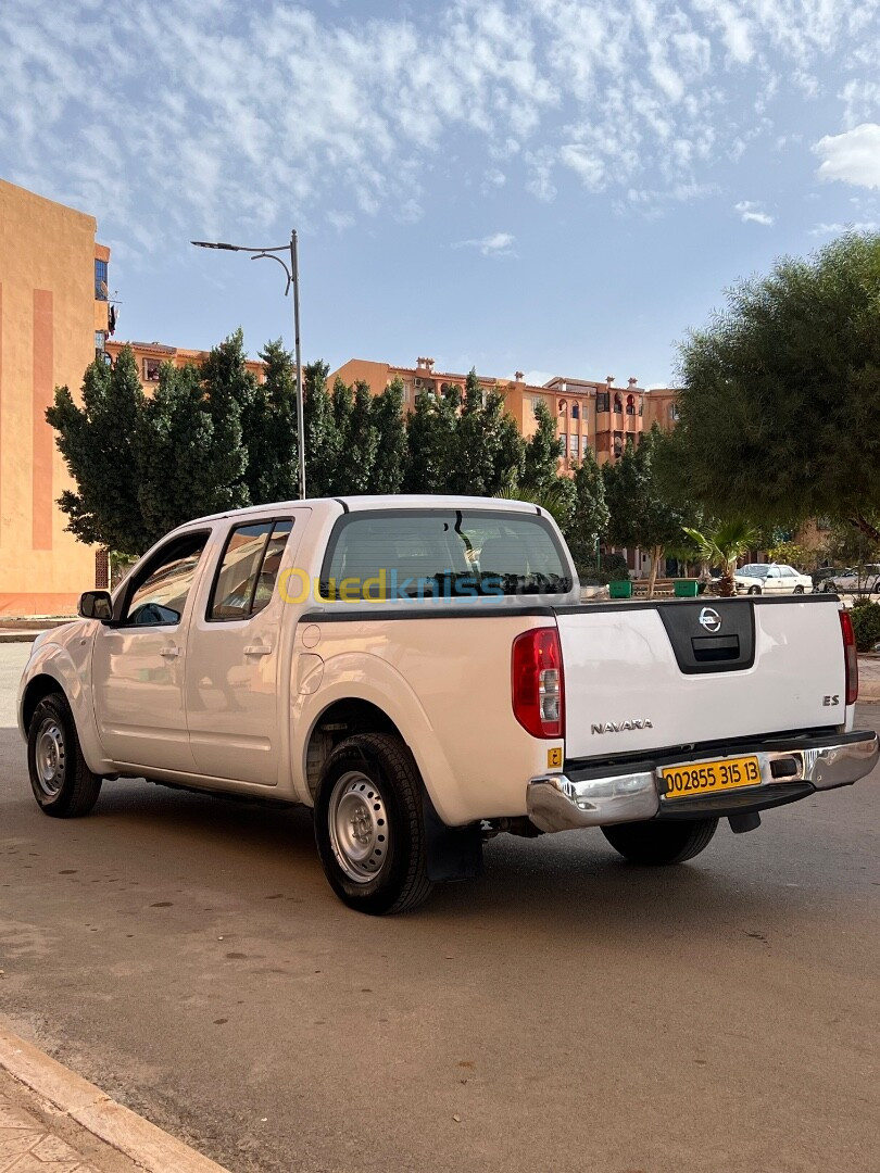 Nissan Navara 2015 Double Cabine 