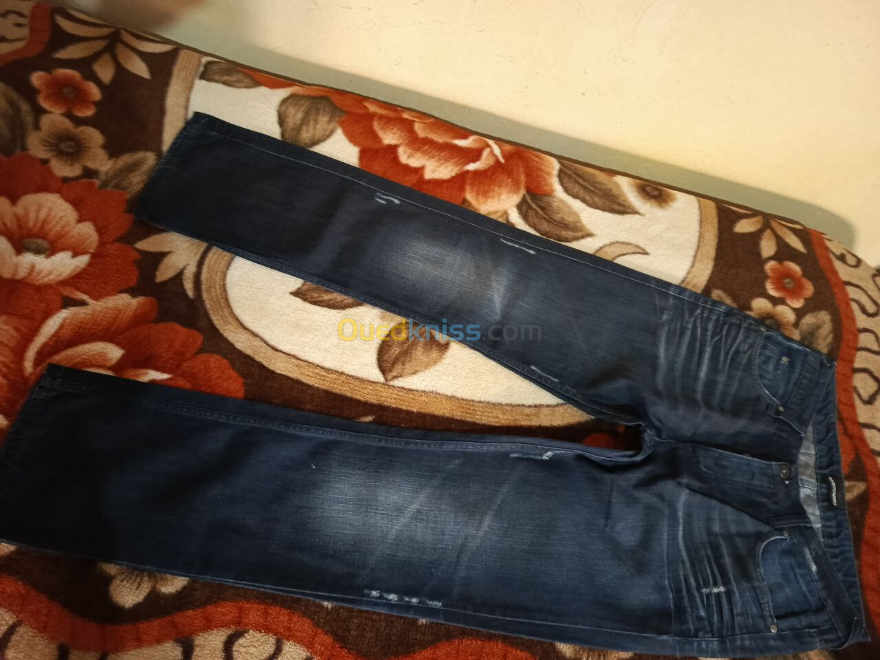 les jeans homme 36 original EU (Italiens) (4000 DA)