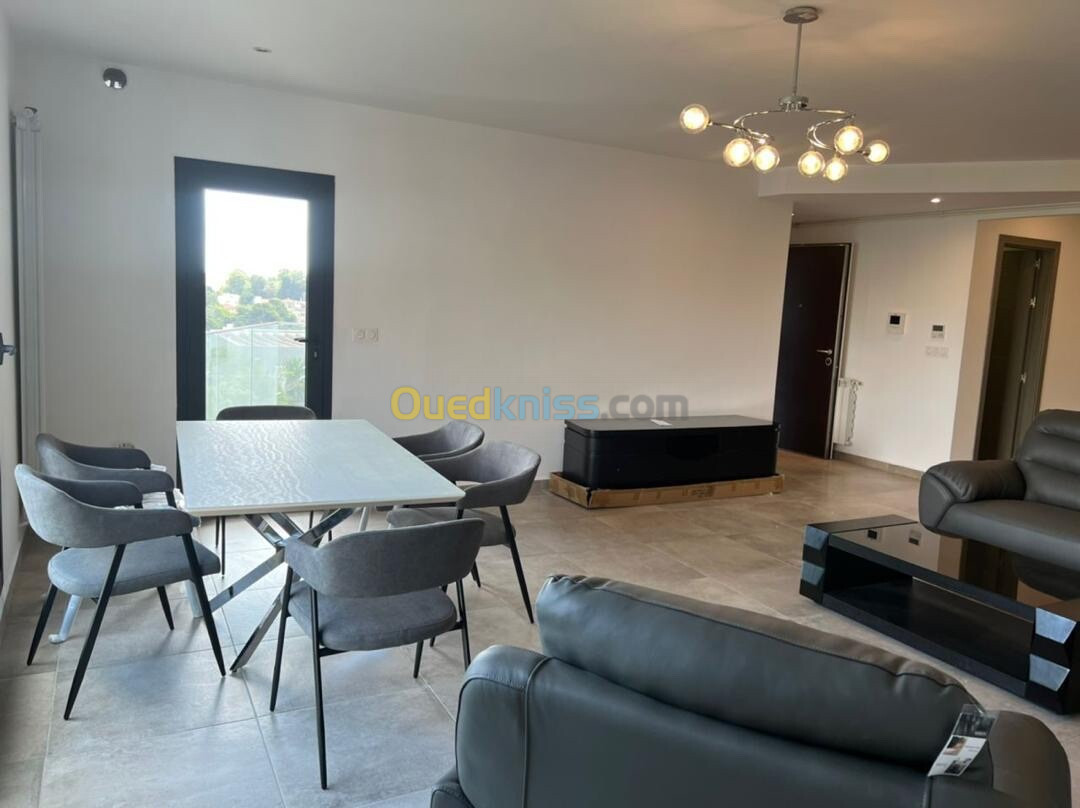 Location Appartement F4 Alger Hydra