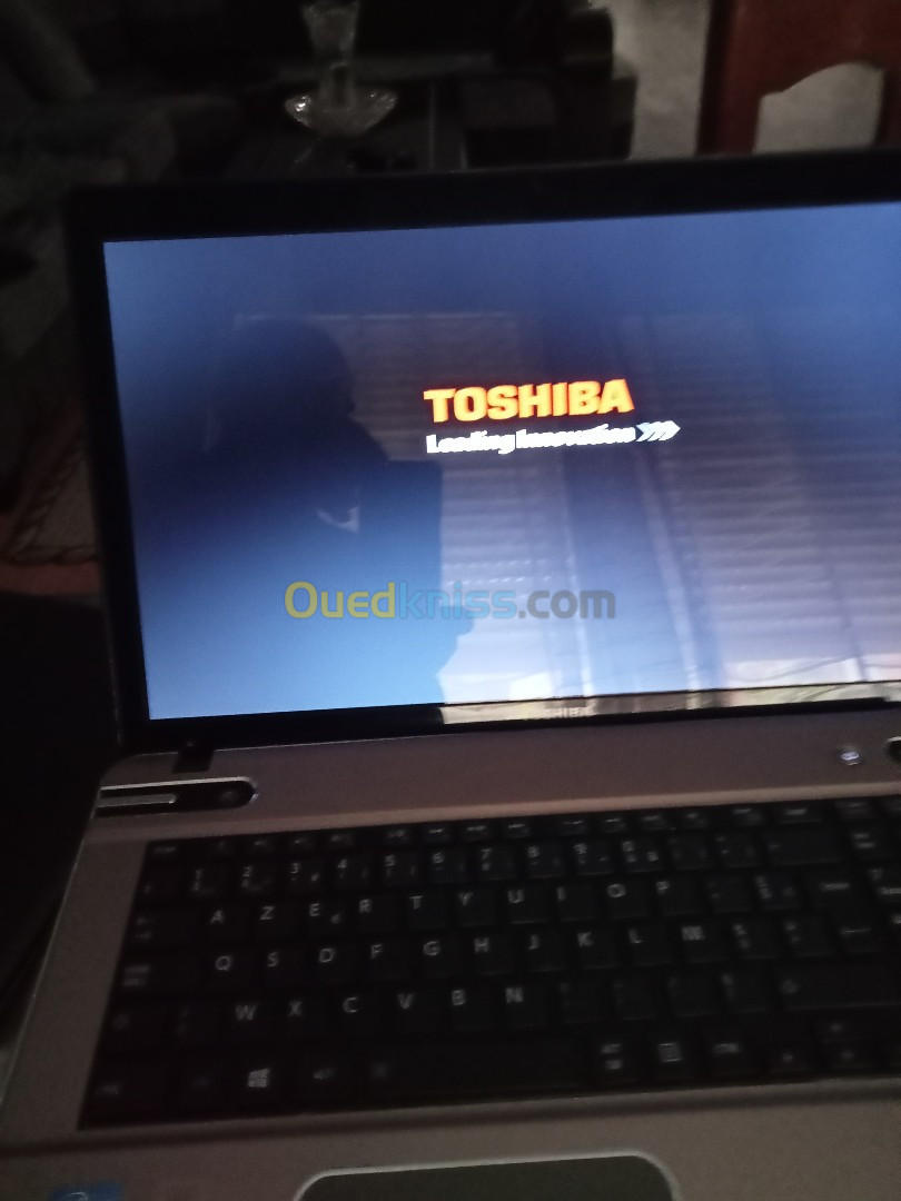 Ordinateur portable TOSHIBA 17 pouces