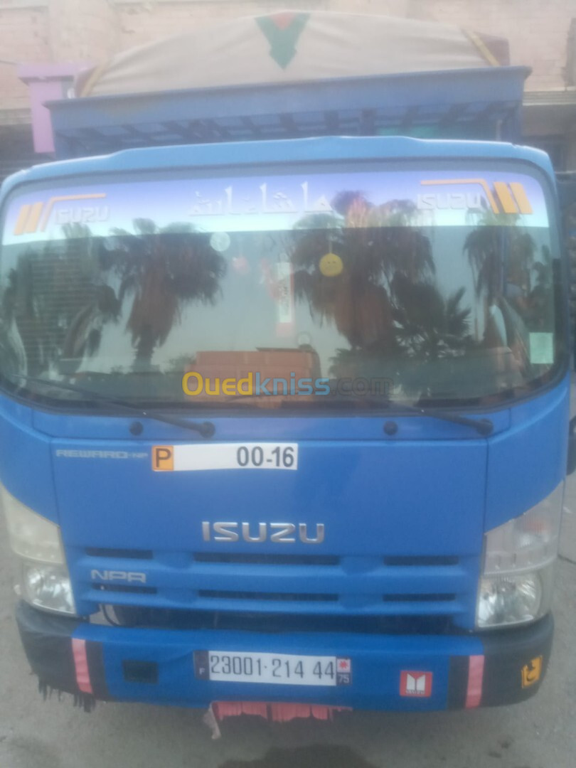 Isuzu isuzu super jumbo 2014