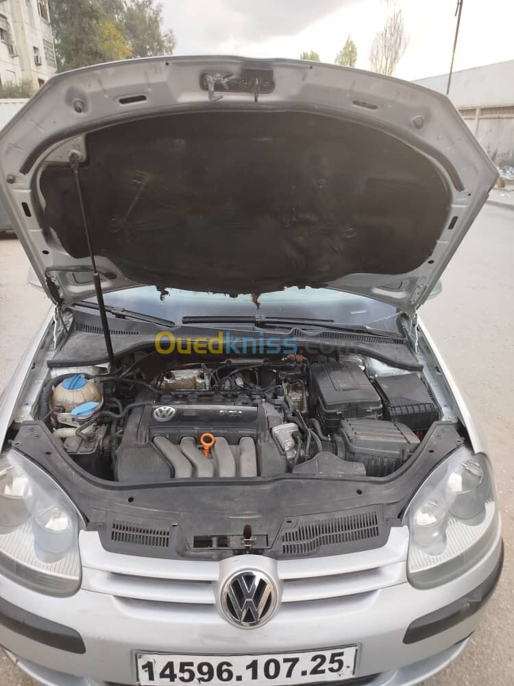 Volkswagen Golf 5 2007 R32