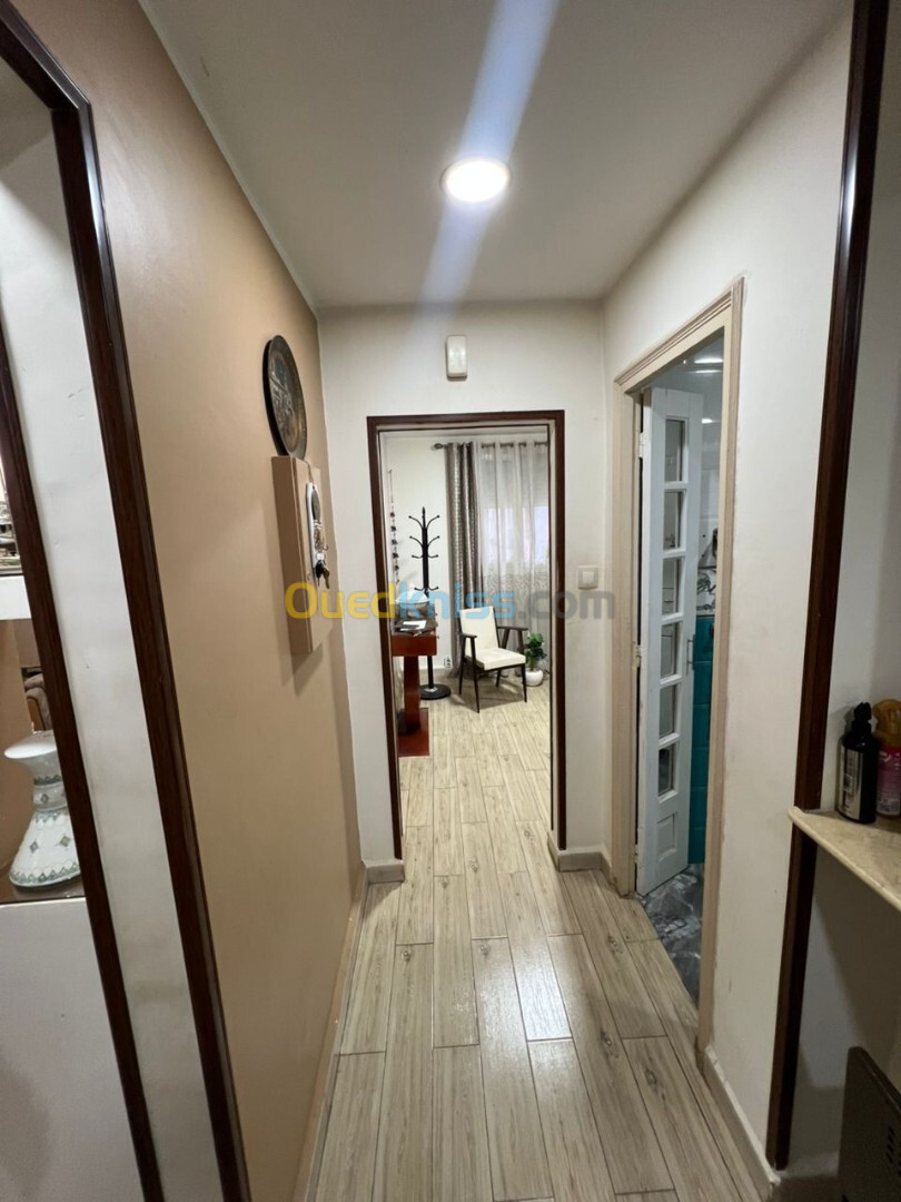 Vente Appartement F5 Alger Ain naadja