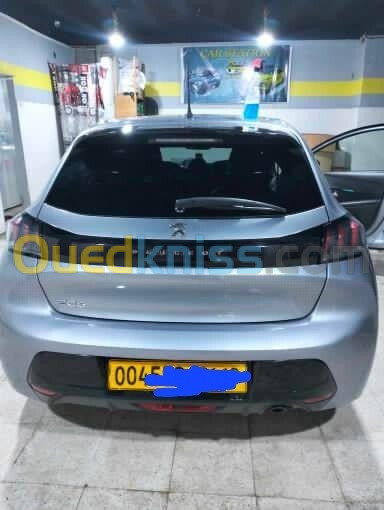 Peugeot 208 2021 Allure