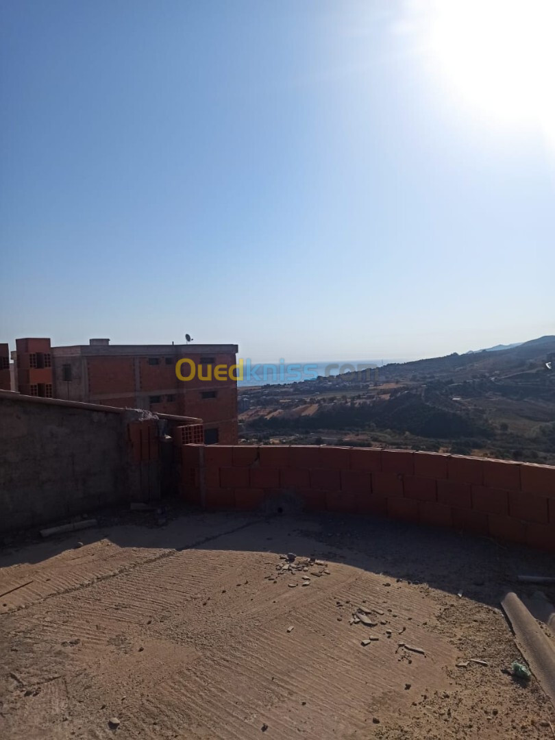 Vente Niveau De Villa F3 Tizi Ouzou Azeffoun