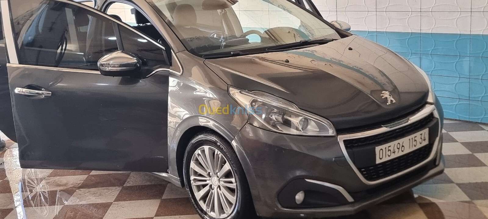 Peugeot 208 2015 Allure Facelift