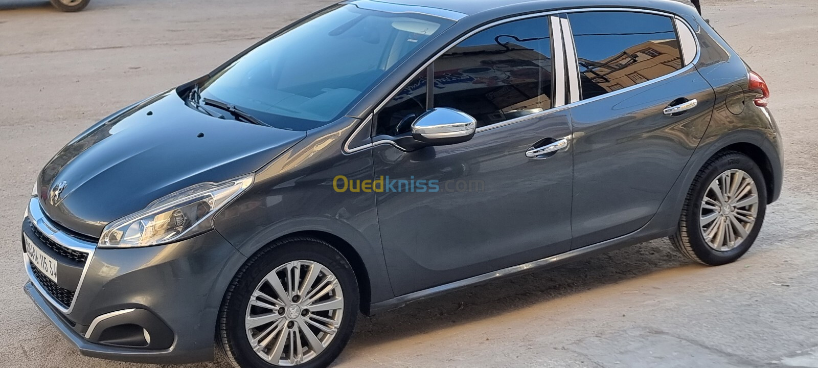 Peugeot 208 2015 Allure Facelift