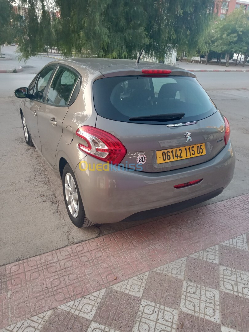 Peugeot 208 2015 208