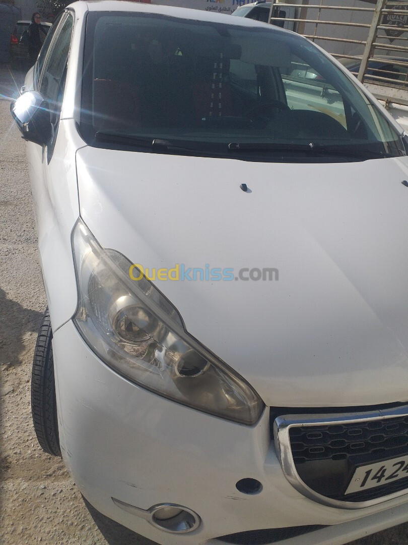 Peugeot 208 2015 Active