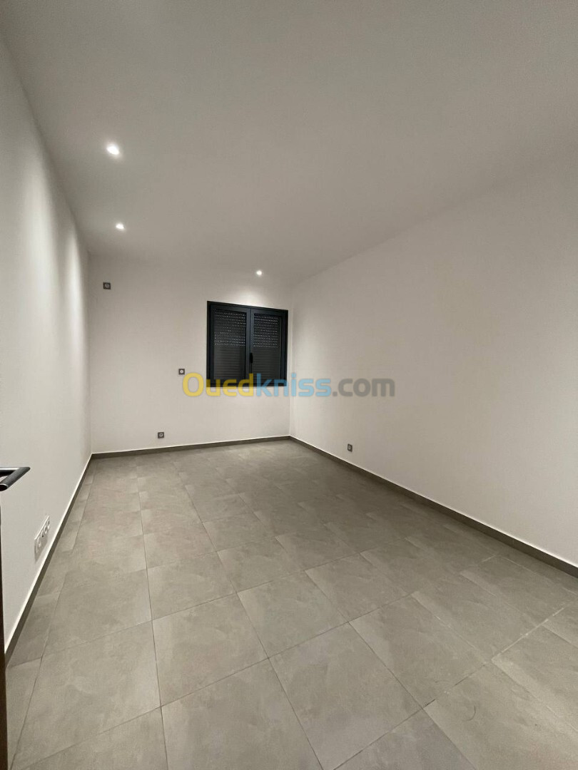 Vente Appartement F3 Alger Bordj el kiffan