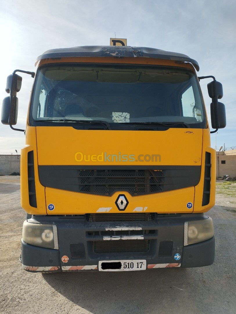 Renault LANDER 380 DXI 2010