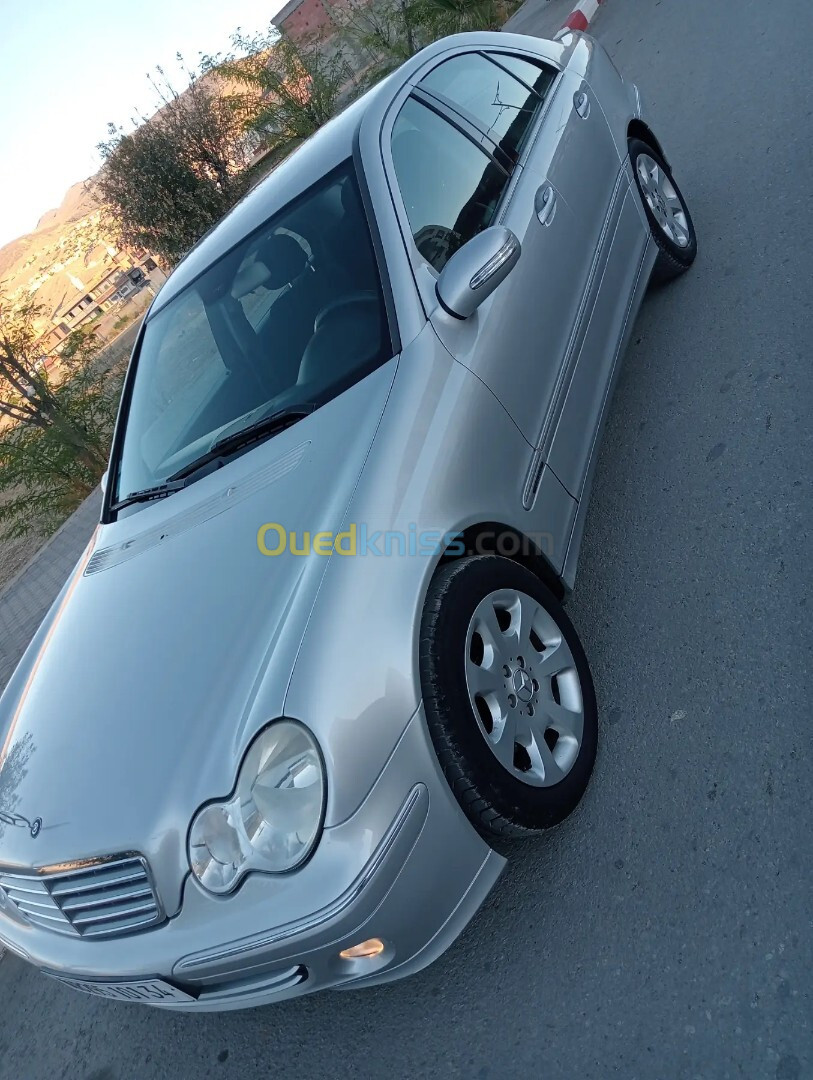 Mercedes Classe C 2001 C220