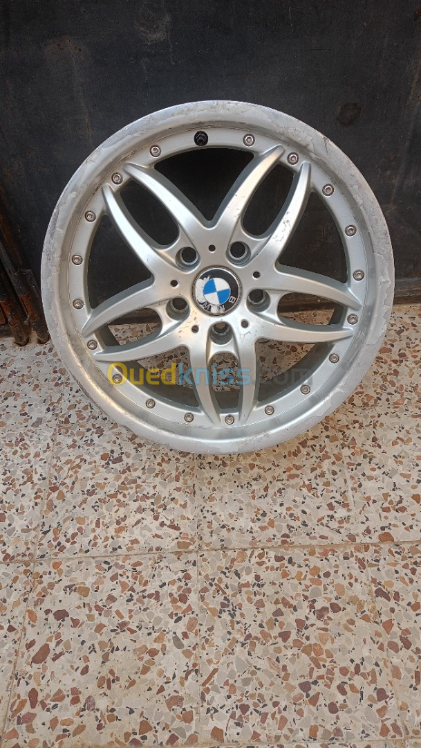 01 jante 17 pouces Bmw style 71 