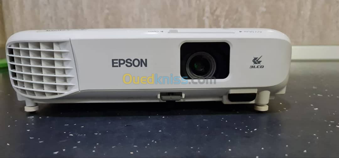 data show Epson EB-S05 professionnel 