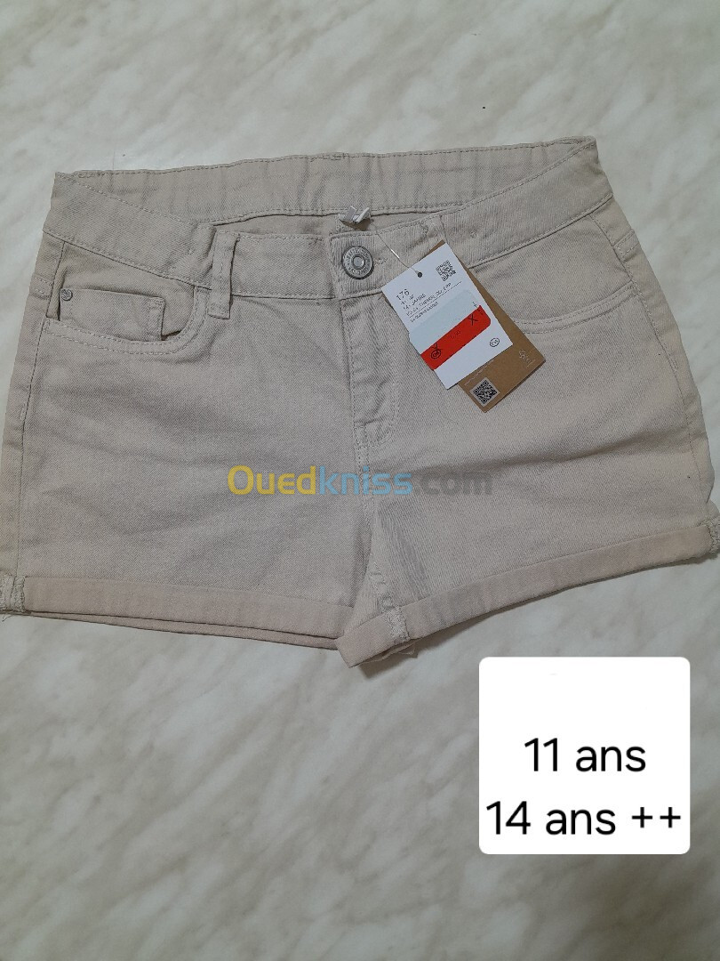 Short fille marque C&A