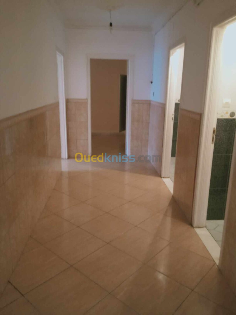 Location Appartement F3 Béjaïa Bejaia