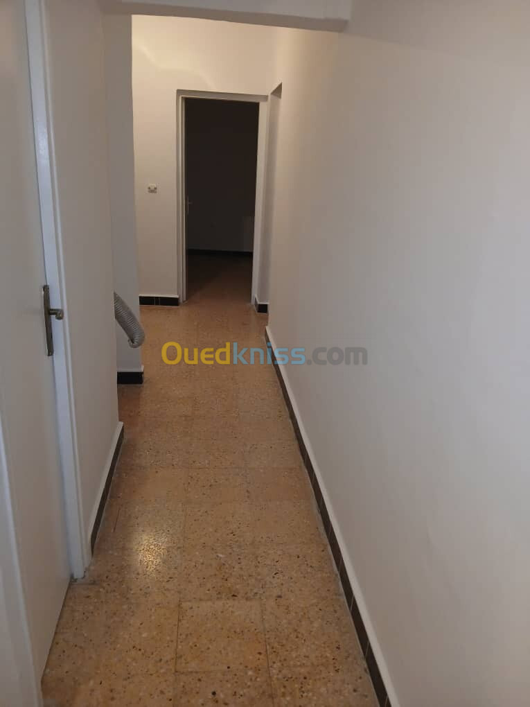 Location Appartement F4 Boumerdès Boumerdes