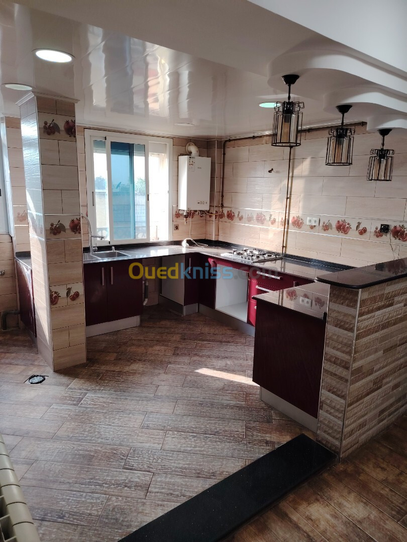 Location Appartement F3 Boumerdès Corso