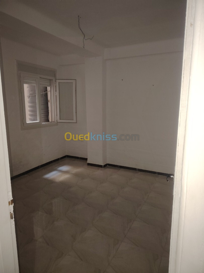 Location Appartement F2 Boumerdès Corso