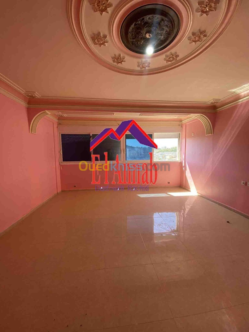 Location Appartement F5 Annaba Annaba