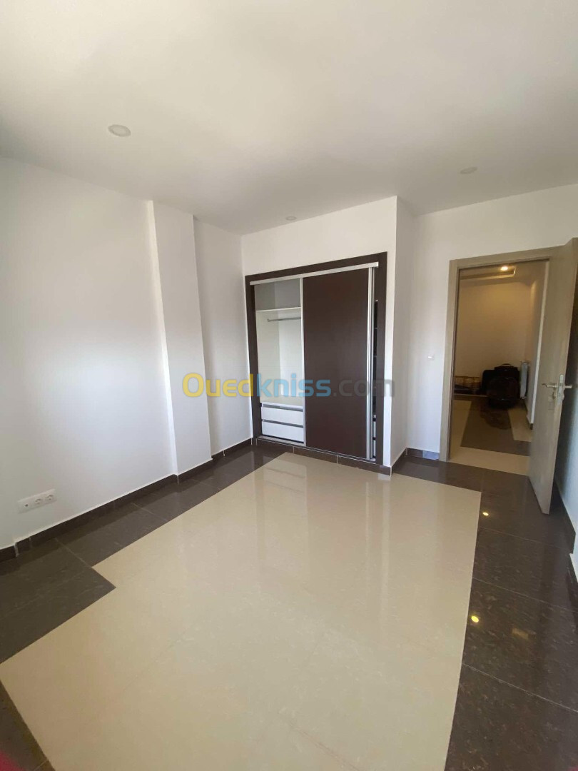 Vente Appartement F5 Annaba Annaba