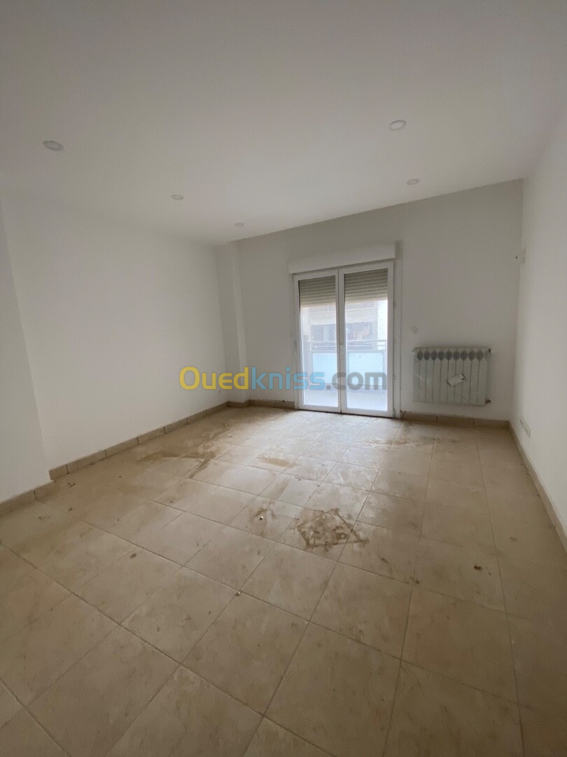 Vente Appartement F5 Annaba Annaba