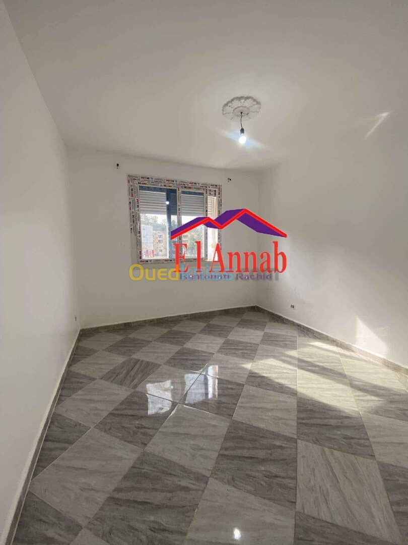 Location Appartement F4 Annaba Annaba