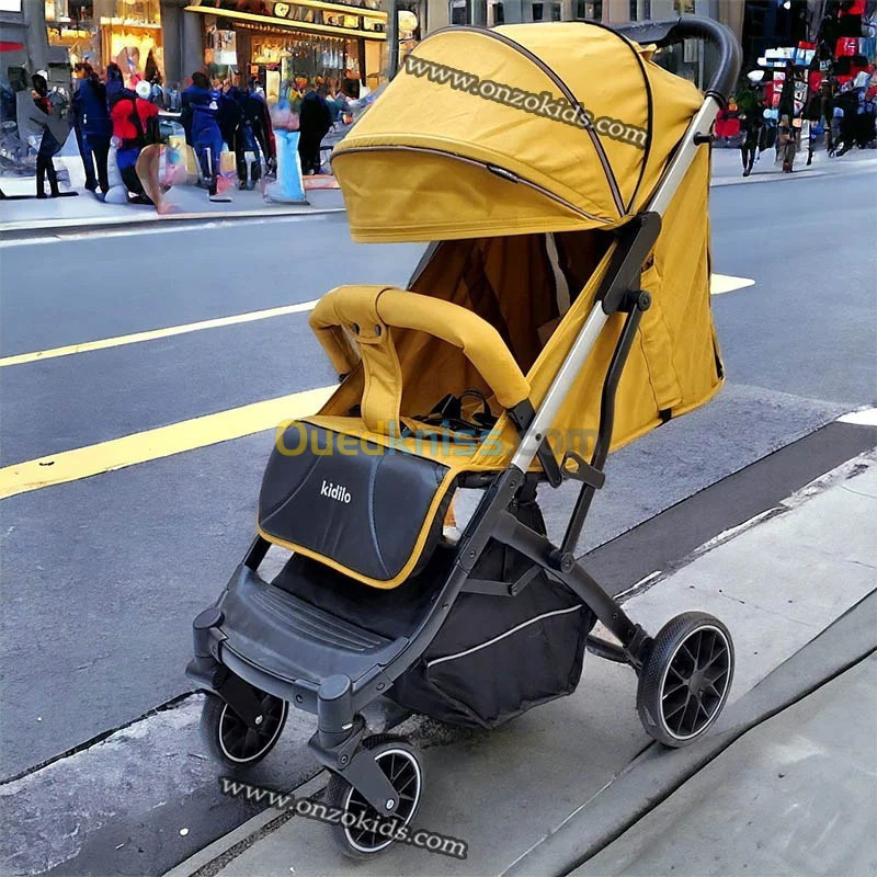 Poussette de luxe Compacte avec cache Pieds pour voyage - kidilo