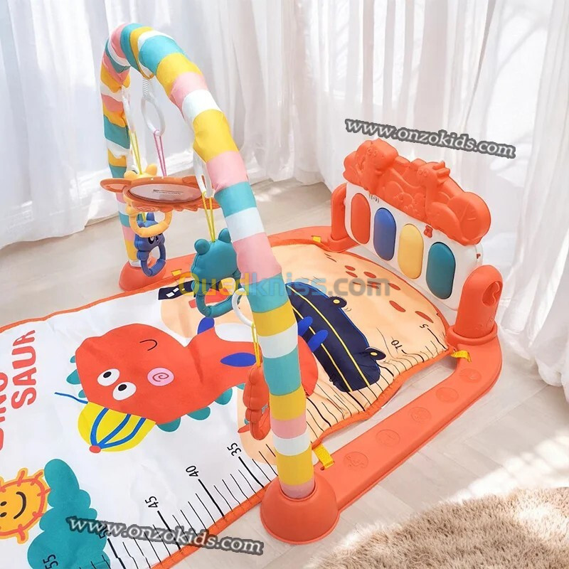 Tapis d'éveil avec piano et jouets pour bébé