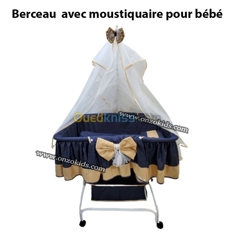 Berceau avec moustiquaire pour bébé