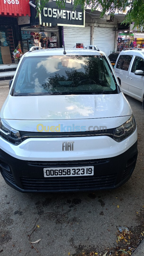 Fiat Doblo 2023 Italen