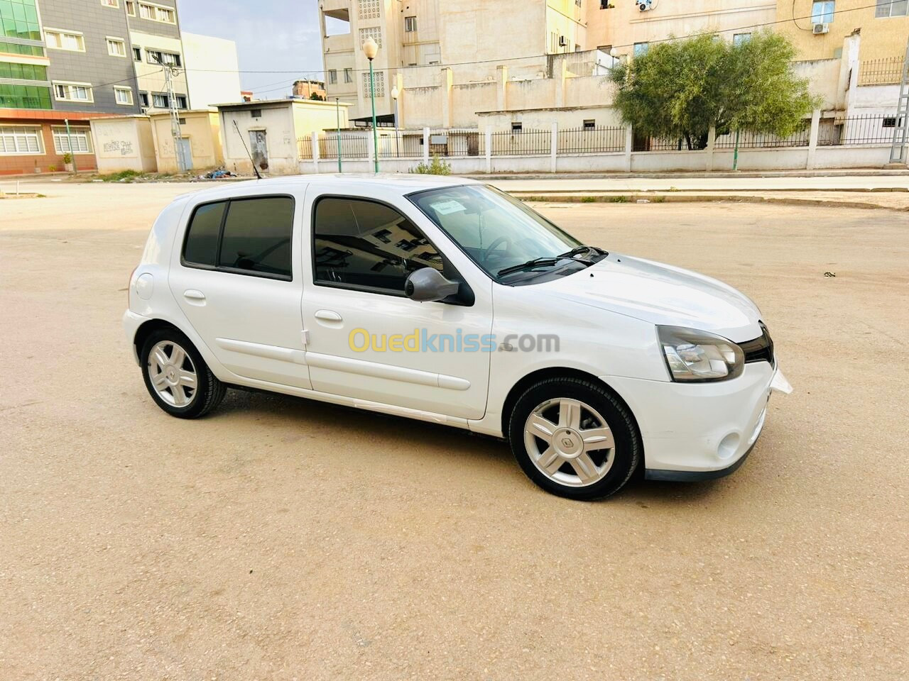 Renault Clio Campus 2015 Clio Campus