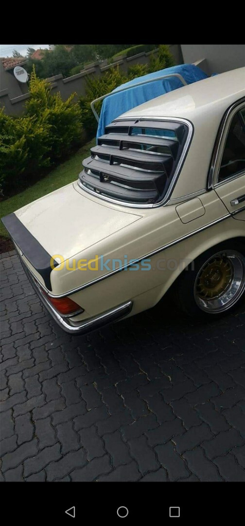 MERCEDES 240d  W123 RÉPLIQUE LOUVRE EN PLASTIQUE ABS #Original