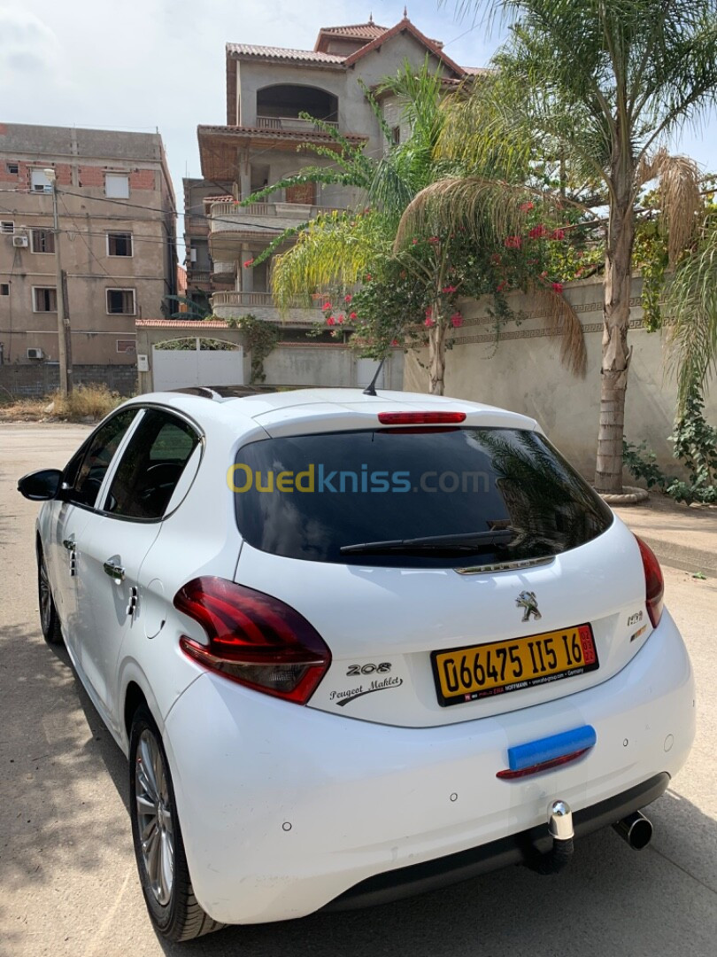 Peugeot 208 2015 Allure Facelift