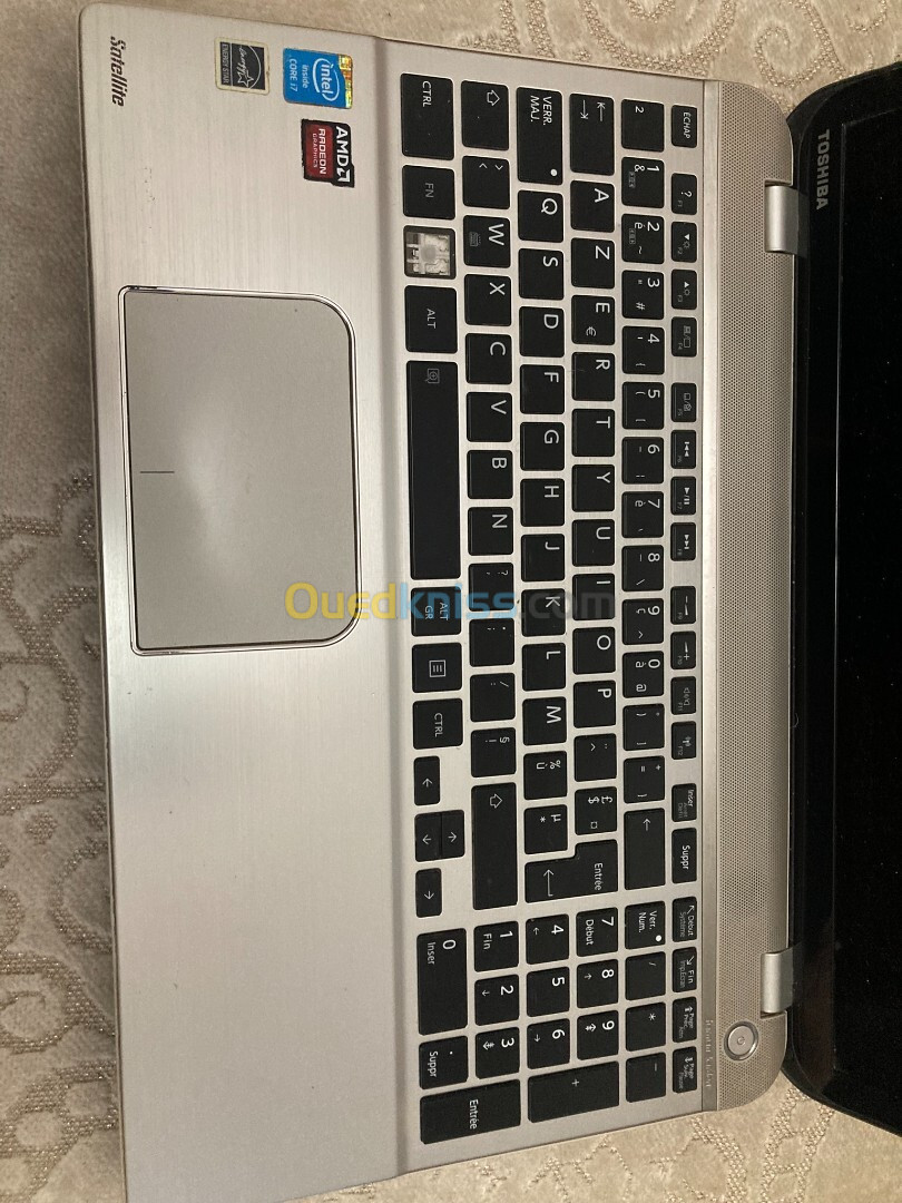 TOSHIBA P50-B-113 en panne