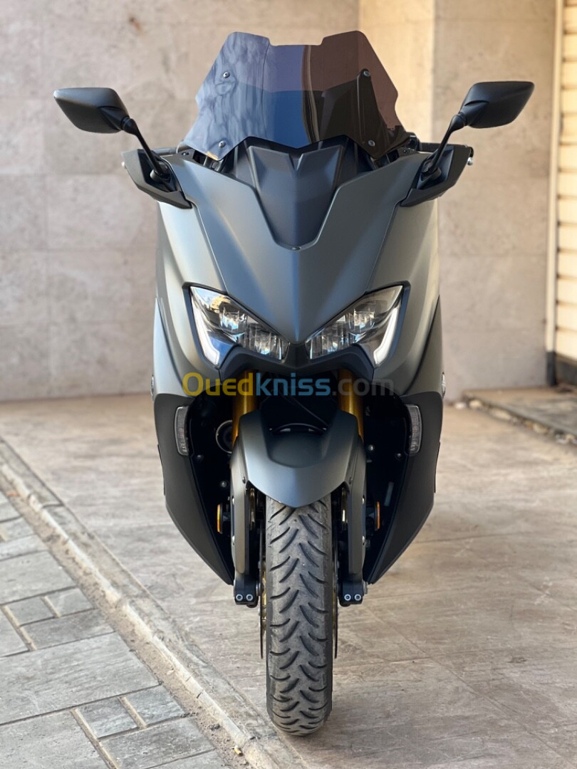 Yamaha Tmax 560 2022