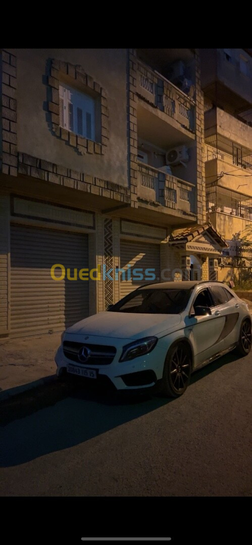 Mercedes GLA 2015 45 AMG