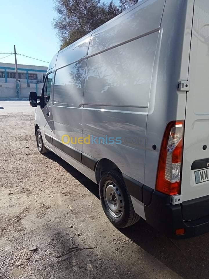 Renault Master 2022