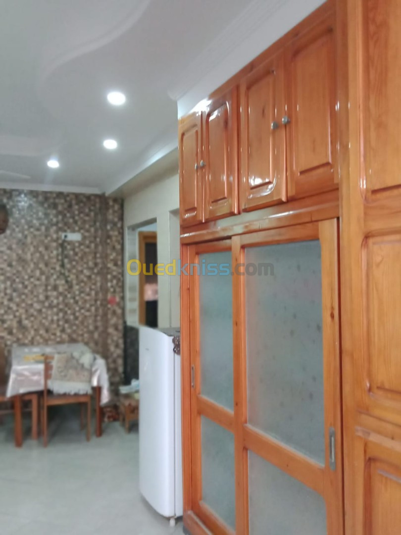 Vente Appartement F4 Mostaganem Mezghrane