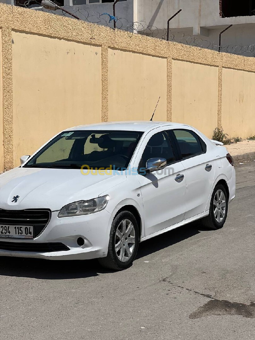 Peugeot 301 2015 Allure