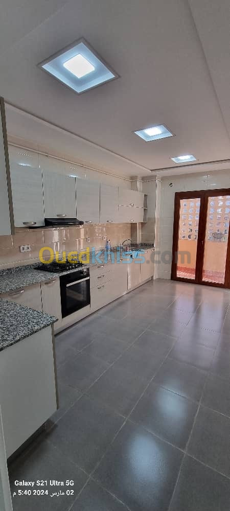 Location Appartement F4 Alger Birkhadem